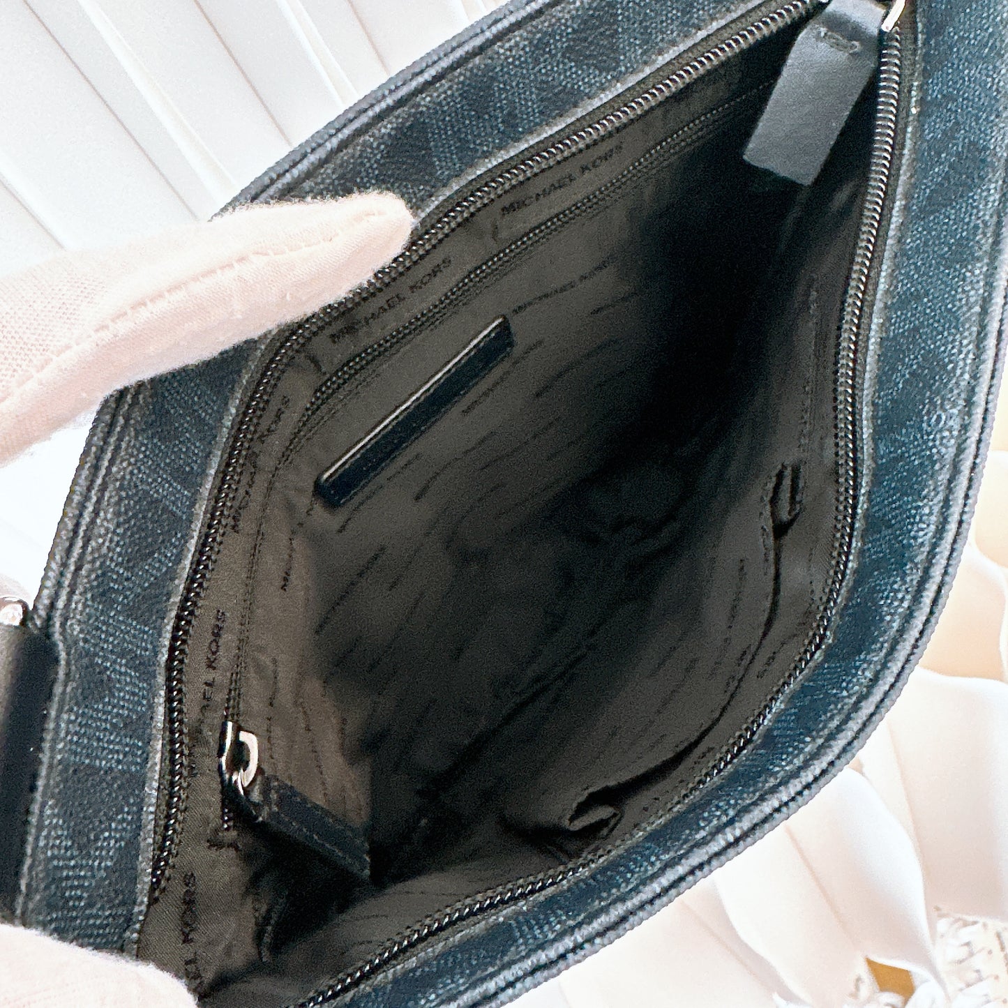 Michael Kors MK Jet Set Medium Flat Crossbody Bag NWT Blue