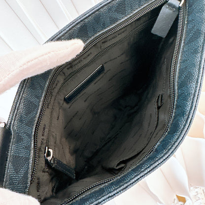 Michael Kors MK Jet Set Medium Flat Crossbody Bag NWT Blue