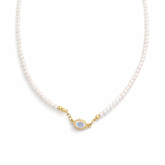 Pearl and moonstone necklace