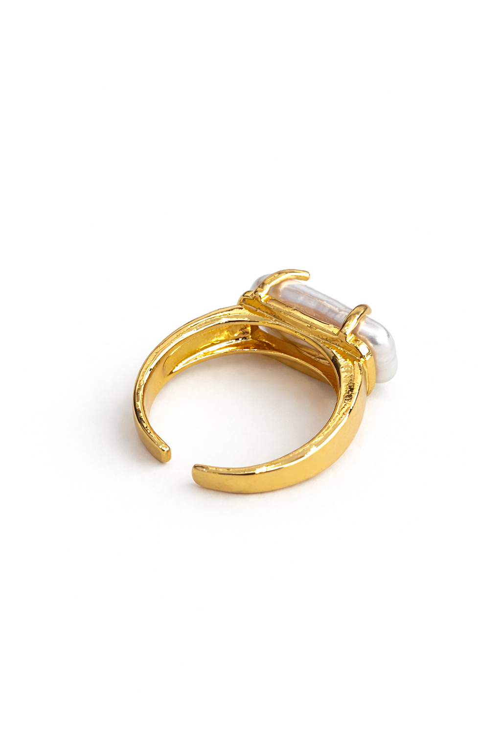 A different-shaped pearl ring