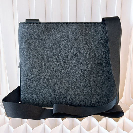 Michael Kors MK Jet Set Medium Flat Crossbody Bag NWT Black