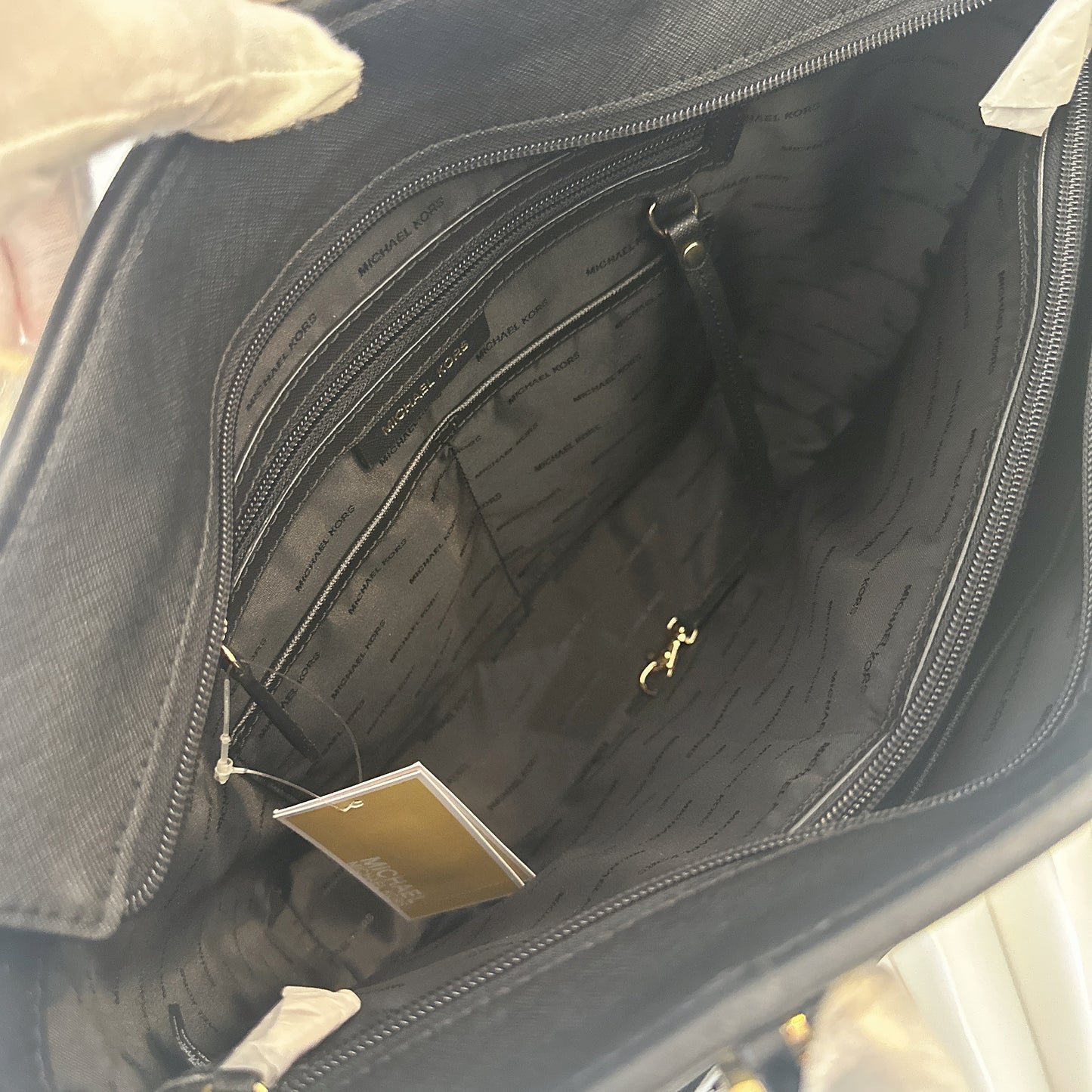 MICHAEL KORS JET SET ITEM MEDIUM TOP ZIP POCKET TOTE SHOULDER BAG BLACK