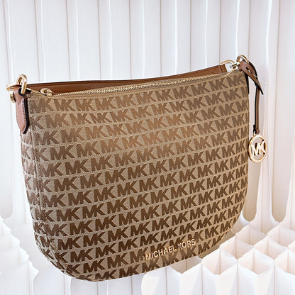 MICHAEL KORS BEDFORD CRESCENT
MK SIGNATURE BROWN SHOULDER