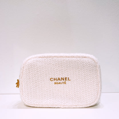 Chanel Beaute' Limited Edition Zipper Snowflake Makeup Clutch