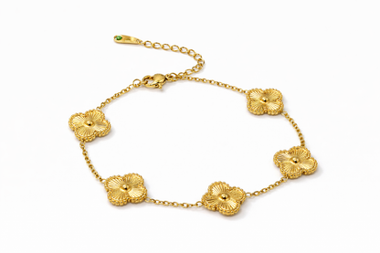 Golden four-leaf clover pattern bracelet