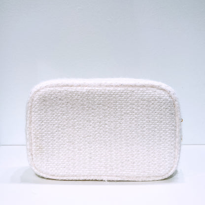 Chanel Beaute' Limited Edition Zipper Snowflake Makeup Clutch