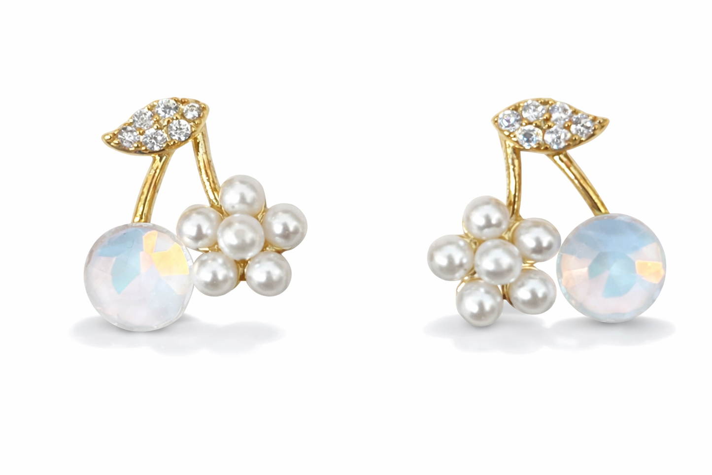 Cherry-shaped earrings