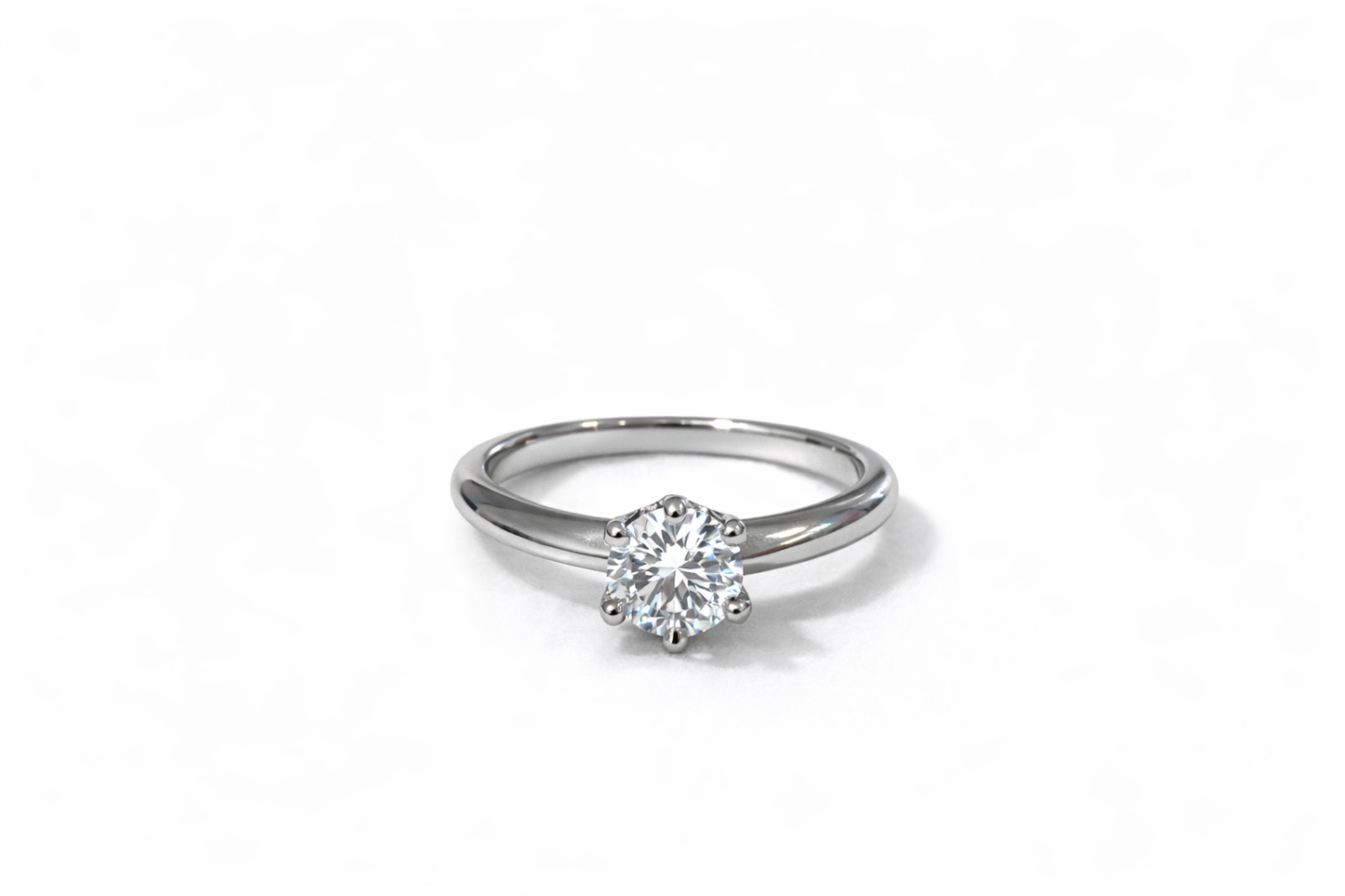 Classic six-claw inlay ring