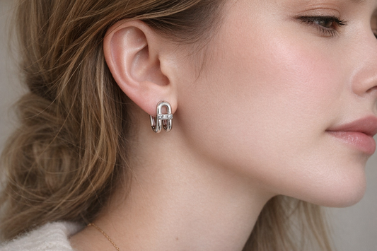 Silver U-shaped diamond earrings