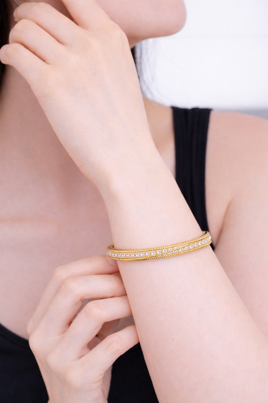 Gold Hinged bracelet