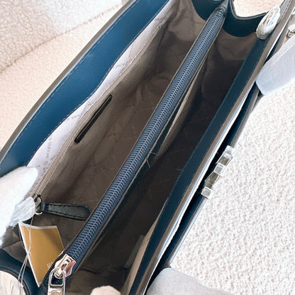 Michael Kors Tote Bag in Navy and Light Blue