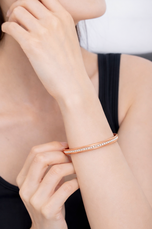 Inlaid with square crystal zircon bracelet
