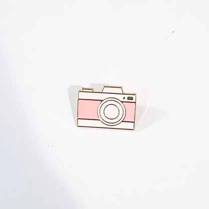 Burberry London Gold Tone Metal Camera designer BROOCH PIN
