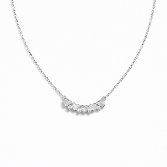 Heart-shaped and round pendant necklace