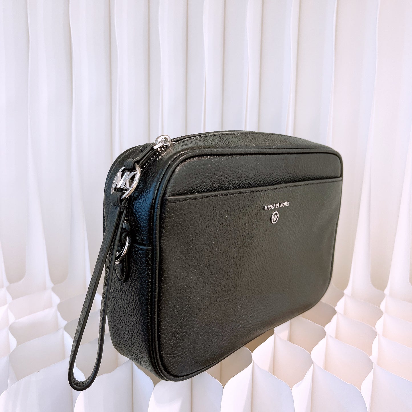 Michael Kors Jet Set Charm East West Leather Camera Crossbody in Black