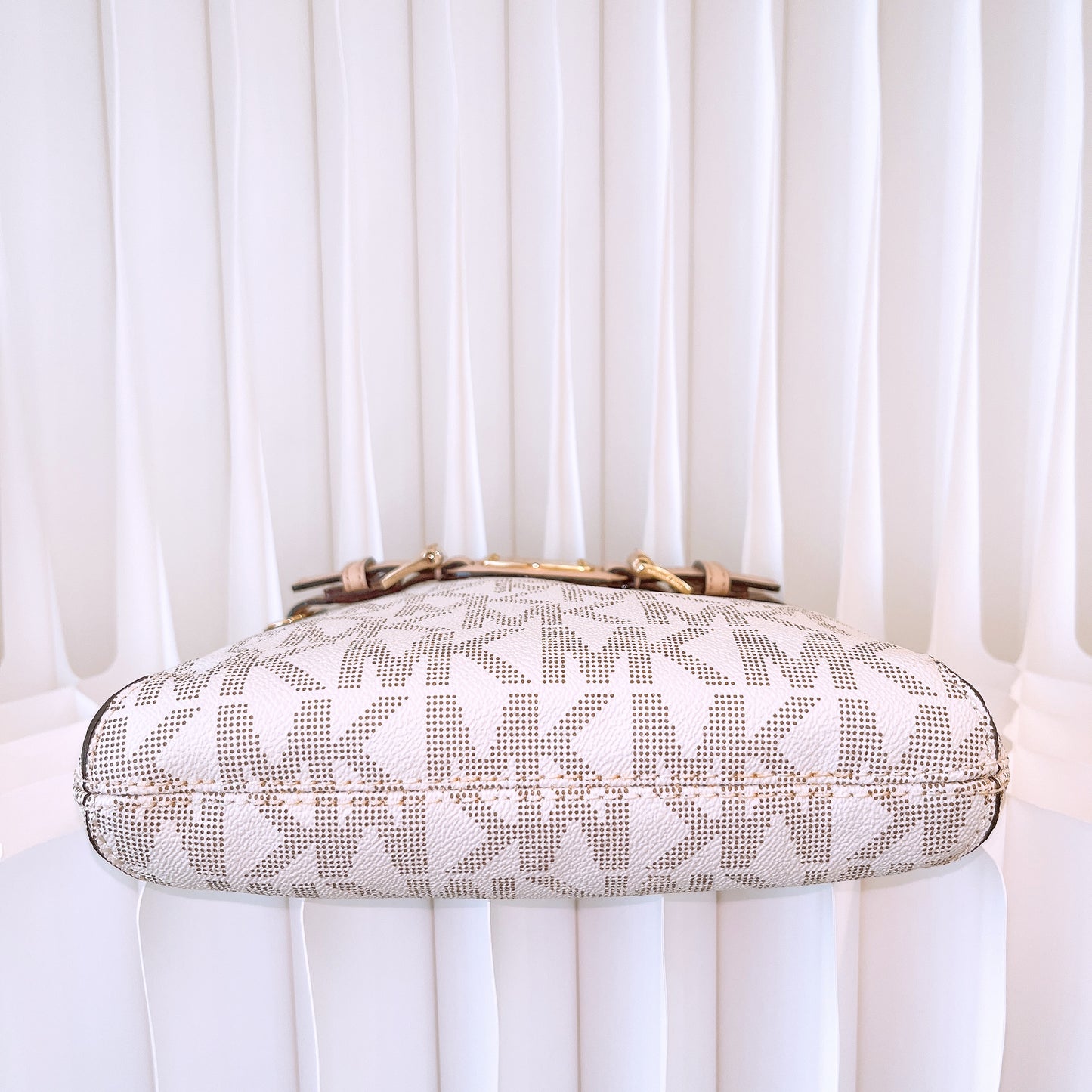 Michael Kors MK Jet Set Vanilla PVC Signature MK Chain Crossbody Bag