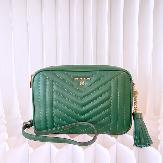 Michael Kors Jet Set Medium Quilted Leather Camera Bag