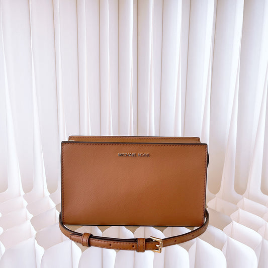 Michael Kors Jet Set Large Saffiano Leather Convertible Crossbody Bag in Luggage