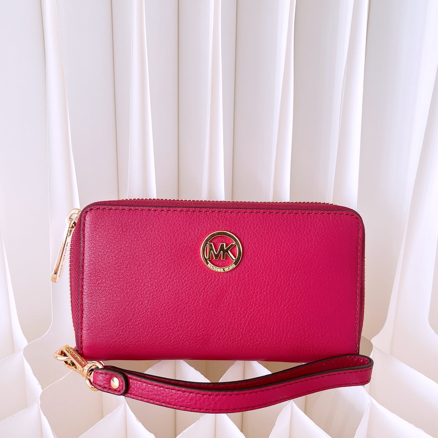 Michael Kors Leather Wallet with Strap in merlot