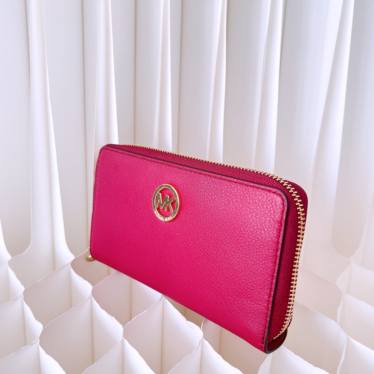 Michael Kors Leather Wallet with Strap in merlot