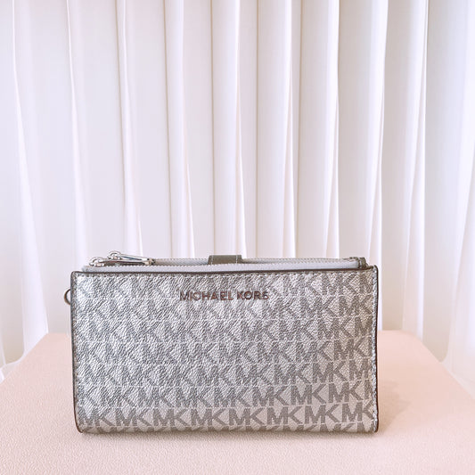 Michael Kors Jet Set Travel Double Zip Wallet Signature Silver